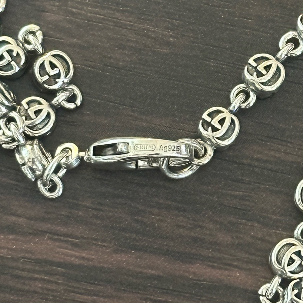 Gucci
GG Marmont key pendant necklace - Picture 4 of 7